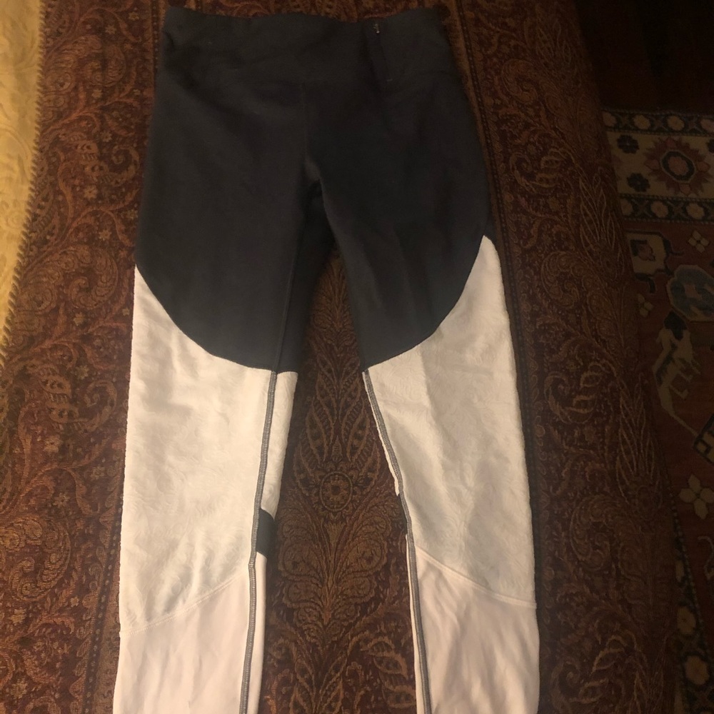 Calia Limited Edition White Lace Legging